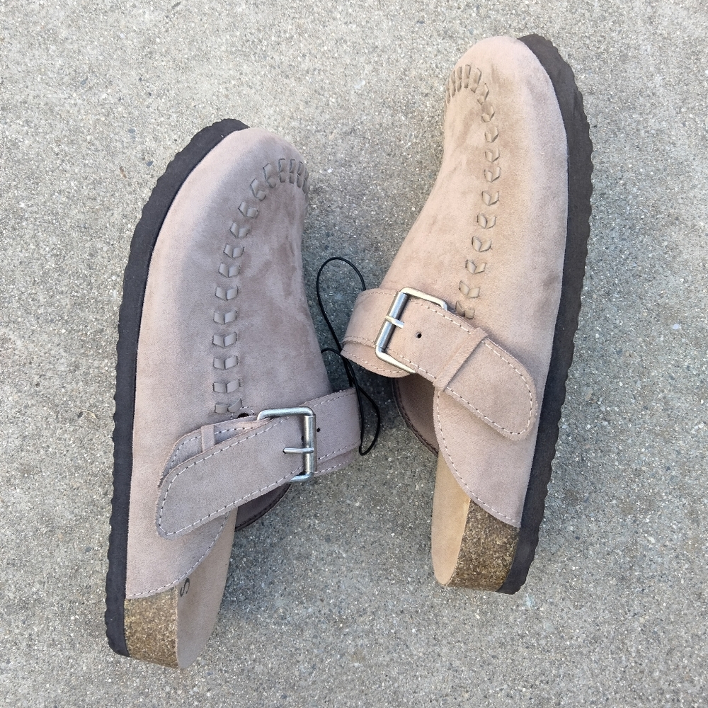 Seychelles Taupe Faux Suede Slip-On Whipstitch Buckle Clog Mules Women's Size 7